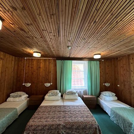 Oravapesa Guest House Häädemeeste 外观 照片