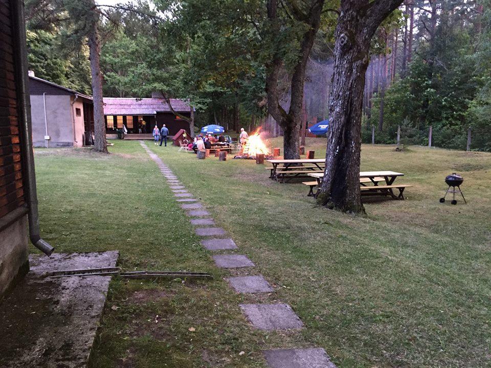 Oravapesa Guest House Häädemeeste 外观 照片